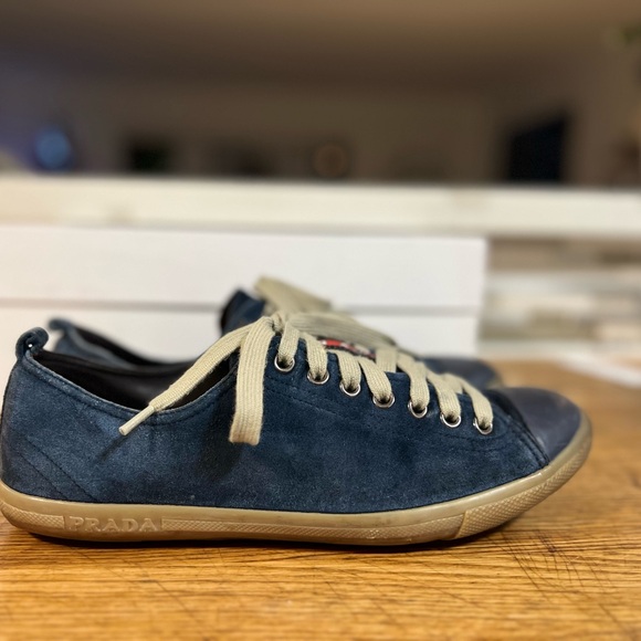 Authentic Prada Shoes Sz 8 Preowned - Picture 3 of 6